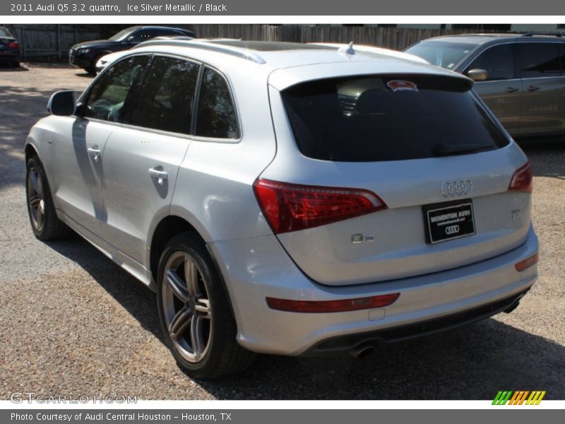Ice Silver Metallic / Black 2011 Audi Q5 3.2 quattro