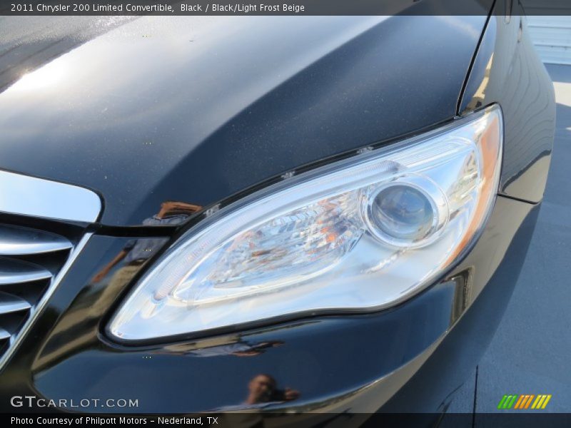 Black / Black/Light Frost Beige 2011 Chrysler 200 Limited Convertible