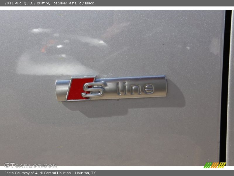 Ice Silver Metallic / Black 2011 Audi Q5 3.2 quattro