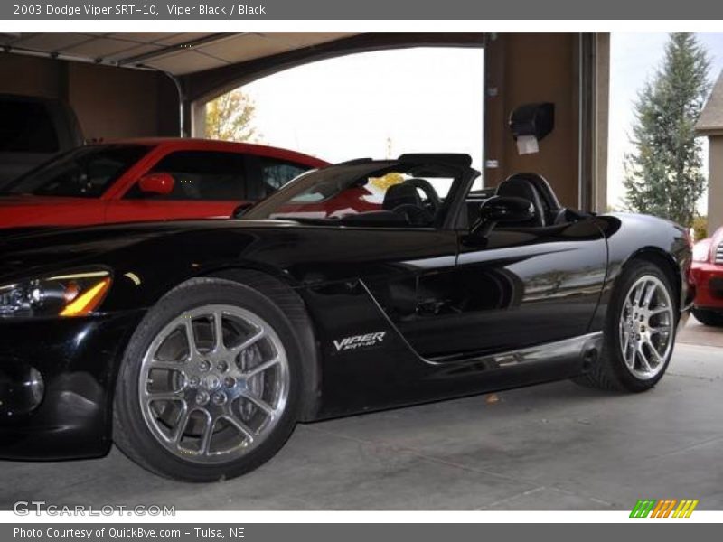 Viper Black / Black 2003 Dodge Viper SRT-10