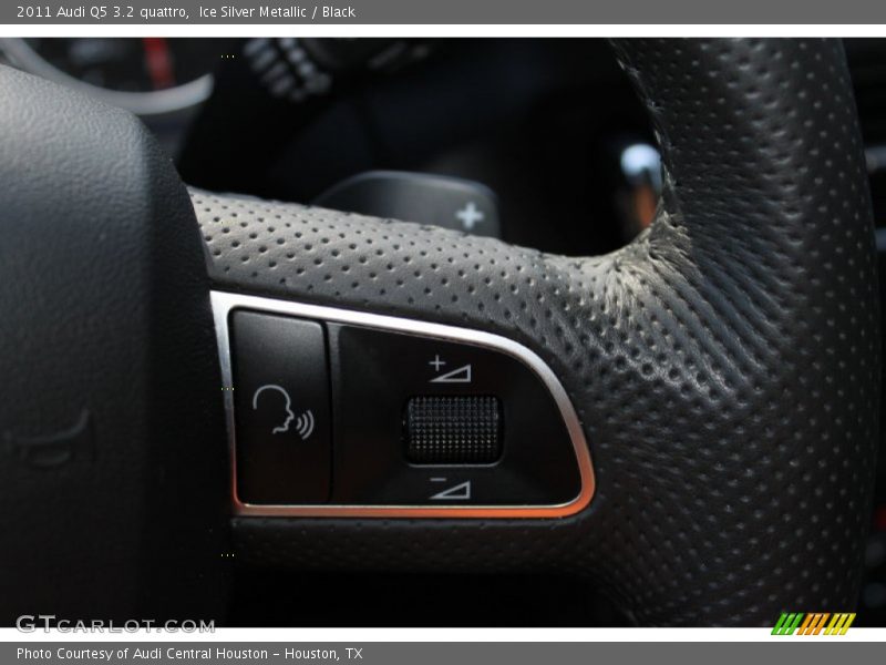 Ice Silver Metallic / Black 2011 Audi Q5 3.2 quattro