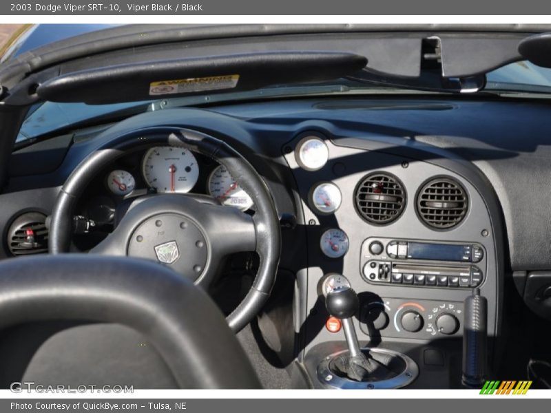 Viper Black / Black 2003 Dodge Viper SRT-10