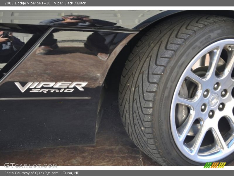 Viper Black / Black 2003 Dodge Viper SRT-10