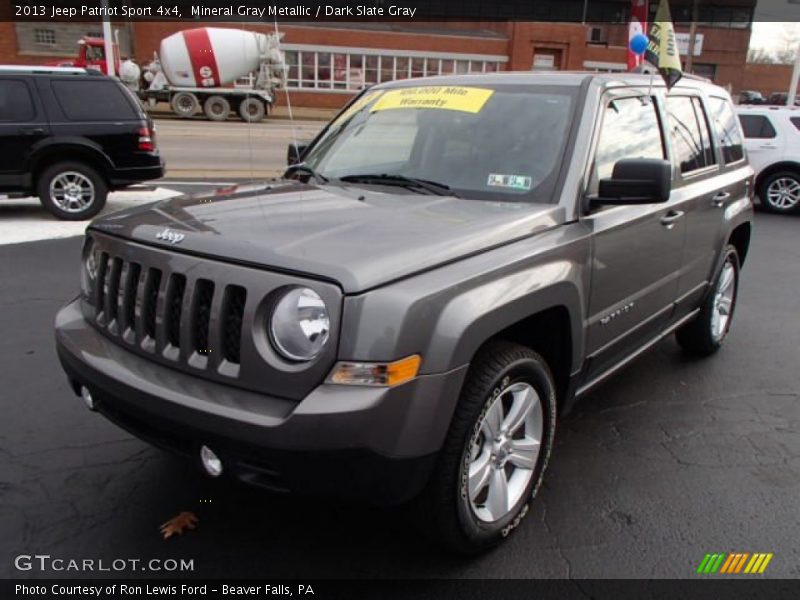 Mineral Gray Metallic / Dark Slate Gray 2013 Jeep Patriot Sport 4x4