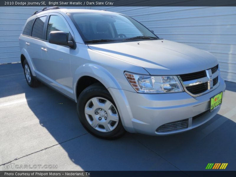Bright Silver Metallic / Dark Slate Gray 2010 Dodge Journey SE