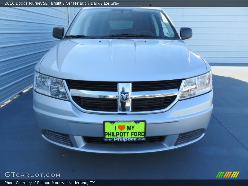 Bright Silver Metallic / Dark Slate Gray 2010 Dodge Journey SE