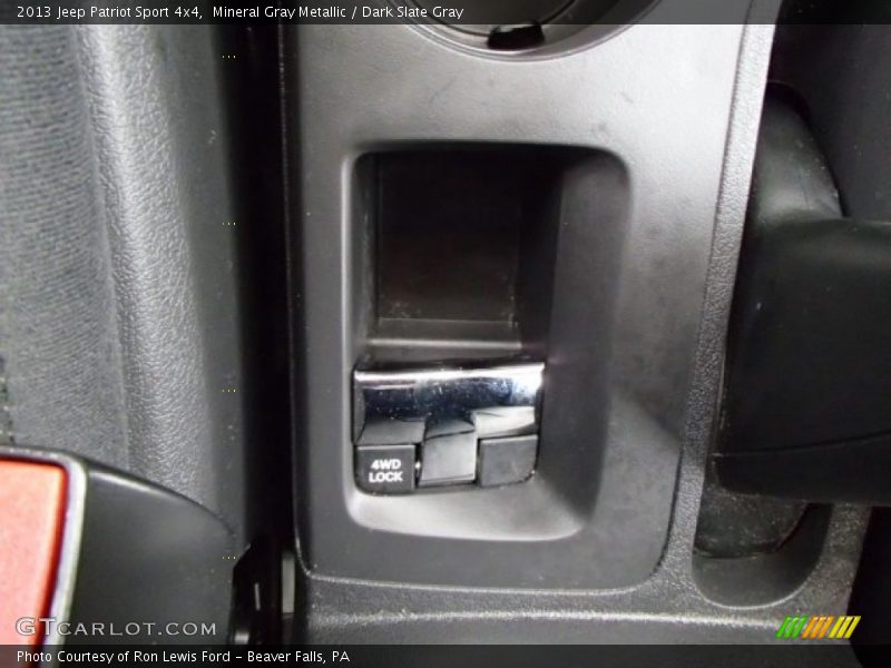 Mineral Gray Metallic / Dark Slate Gray 2013 Jeep Patriot Sport 4x4