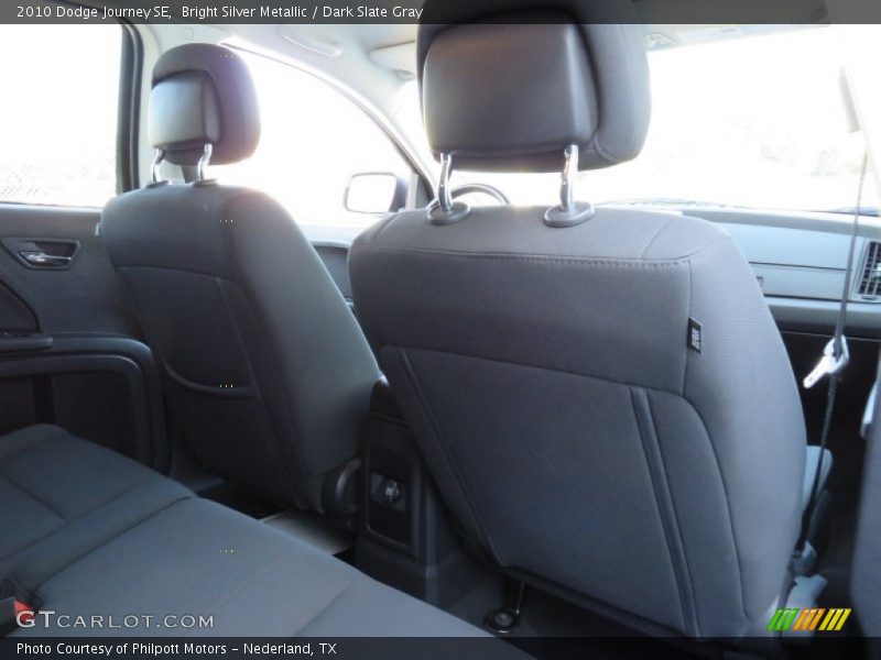 Bright Silver Metallic / Dark Slate Gray 2010 Dodge Journey SE