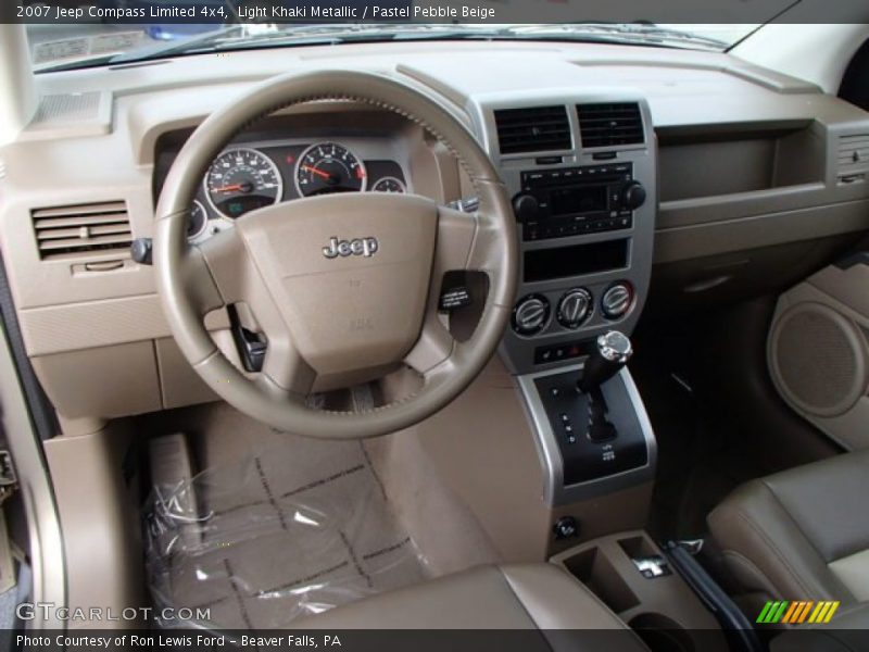 Dashboard of 2007 Compass Limited 4x4