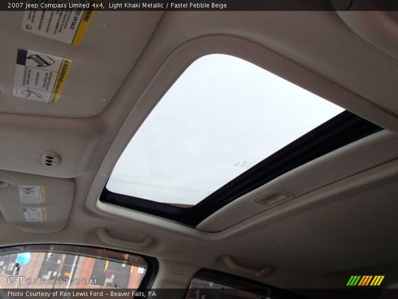 Light Khaki Metallic / Pastel Pebble Beige 2007 Jeep Compass Limited 4x4