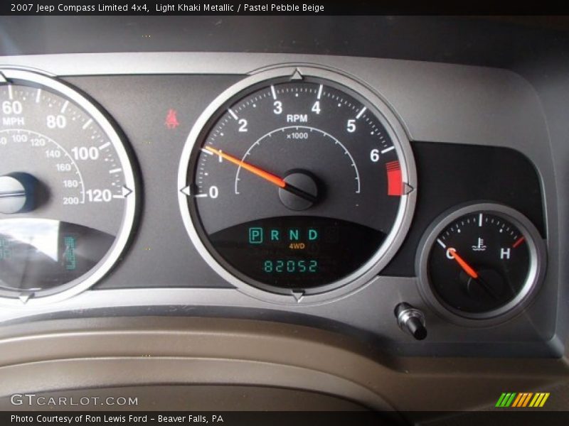 Light Khaki Metallic / Pastel Pebble Beige 2007 Jeep Compass Limited 4x4