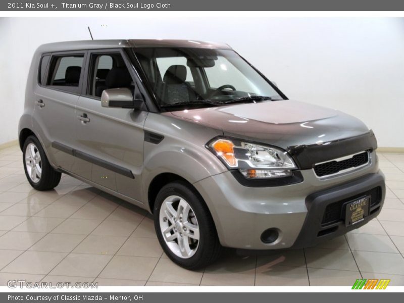 Titanium Gray / Black Soul Logo Cloth 2011 Kia Soul +