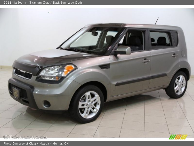 Titanium Gray / Black Soul Logo Cloth 2011 Kia Soul +