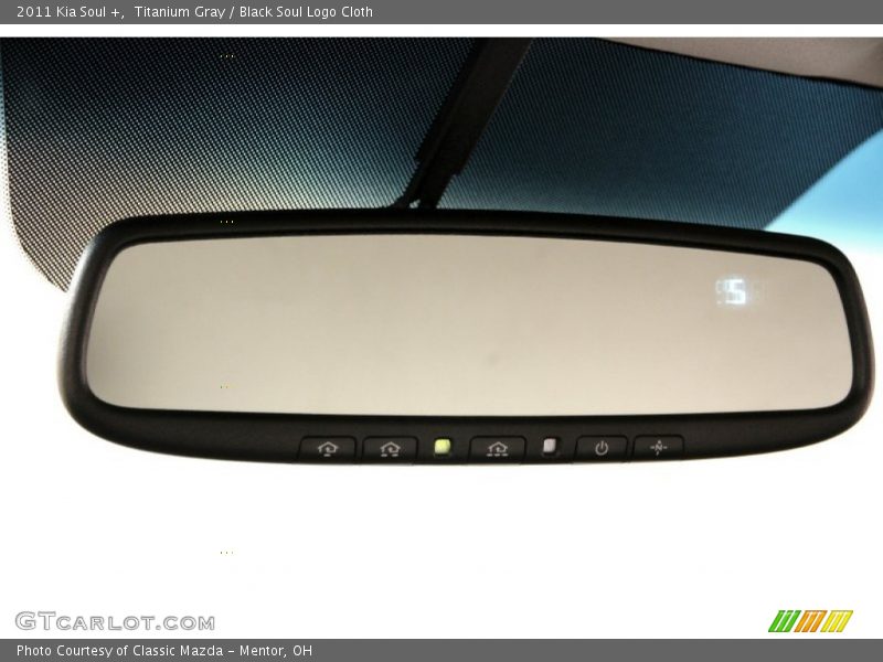 Titanium Gray / Black Soul Logo Cloth 2011 Kia Soul +