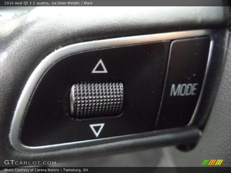 Ice Silver Metallic / Black 2010 Audi Q5 3.2 quattro