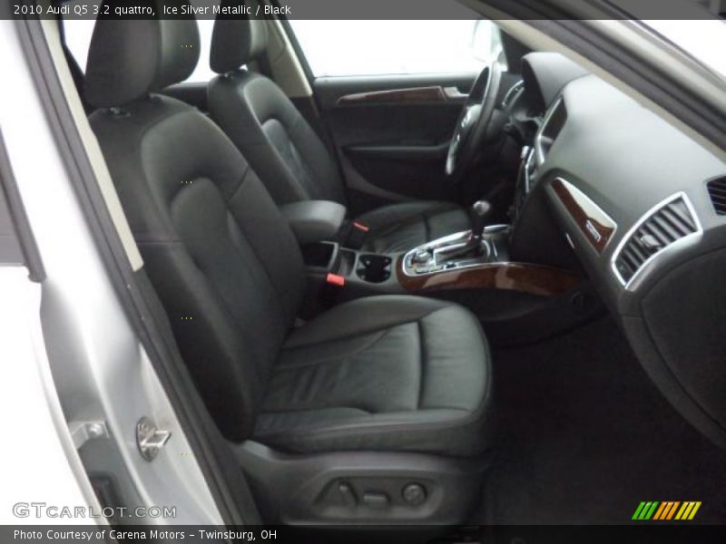 Ice Silver Metallic / Black 2010 Audi Q5 3.2 quattro