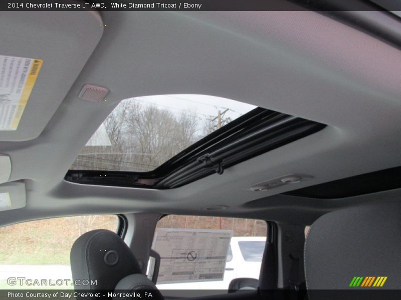 White Diamond Tricoat / Ebony 2014 Chevrolet Traverse LT AWD