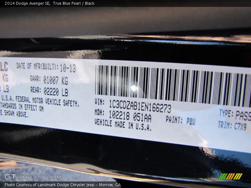True Blue Pearl / Black 2014 Dodge Avenger SE