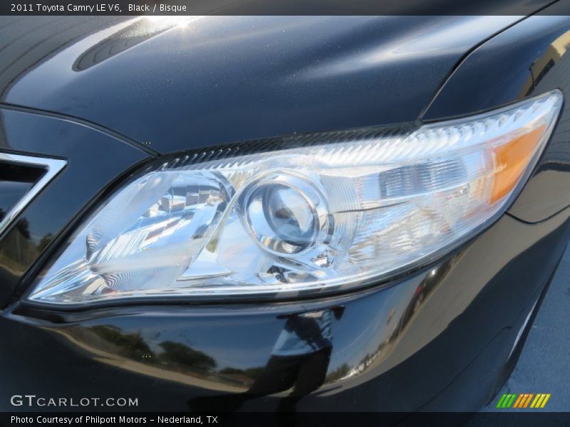 Black / Bisque 2011 Toyota Camry LE V6