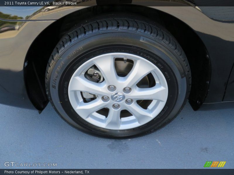 Black / Bisque 2011 Toyota Camry LE V6