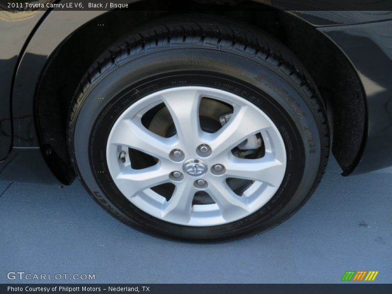 Black / Bisque 2011 Toyota Camry LE V6