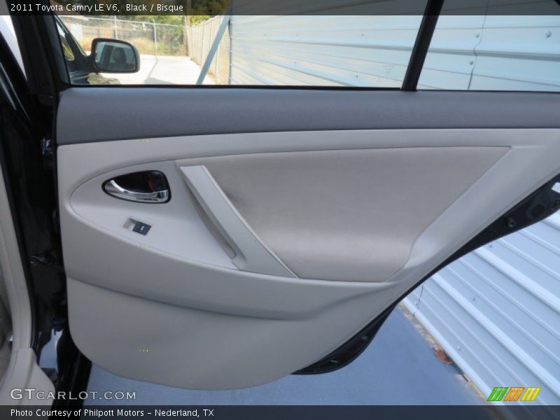 Black / Bisque 2011 Toyota Camry LE V6