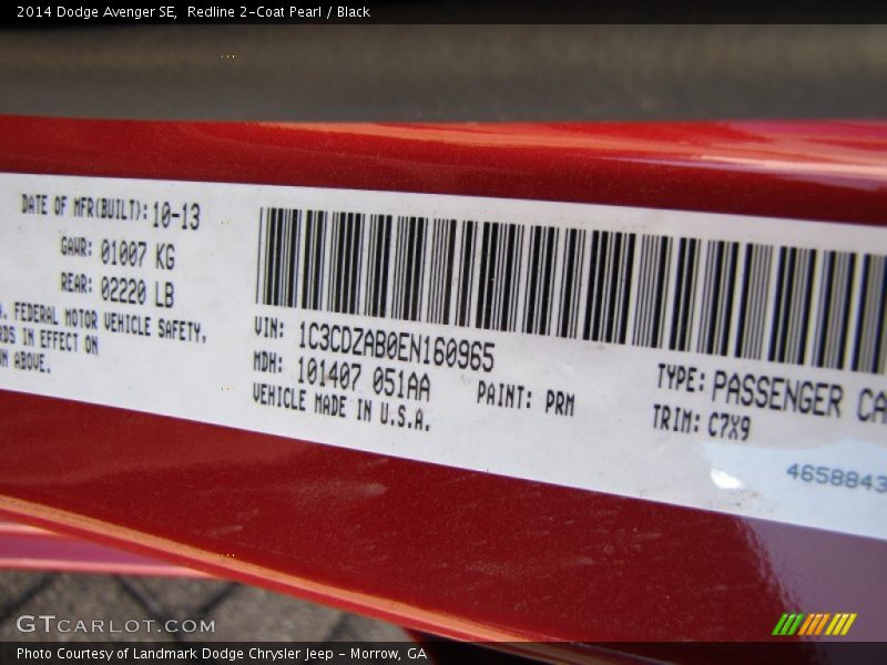 Redline 2-Coat Pearl / Black 2014 Dodge Avenger SE