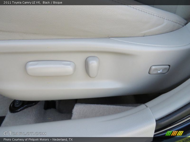 Black / Bisque 2011 Toyota Camry LE V6