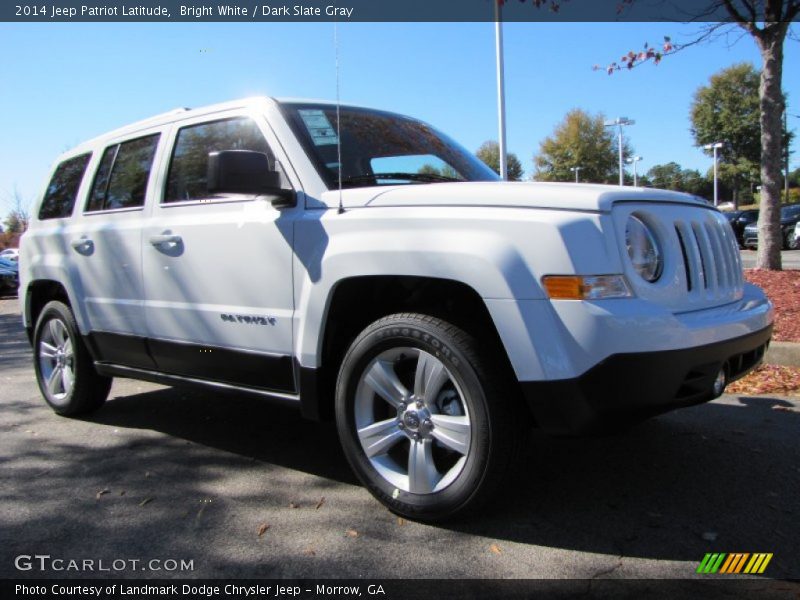 Bright White / Dark Slate Gray 2014 Jeep Patriot Latitude