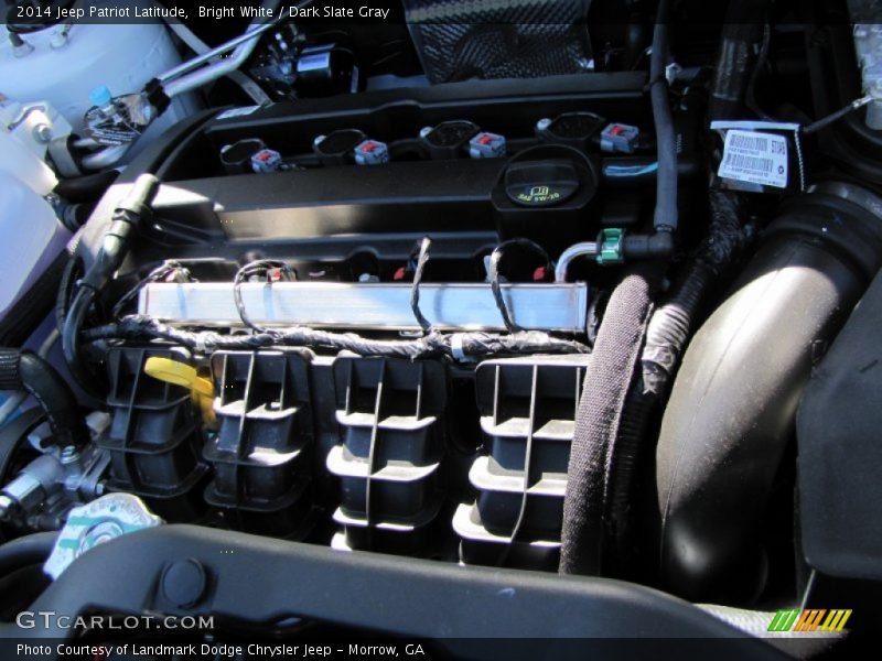 Bright White / Dark Slate Gray 2014 Jeep Patriot Latitude