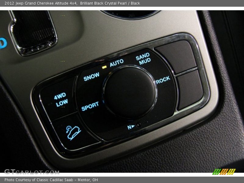 Brilliant Black Crystal Pearl / Black 2012 Jeep Grand Cherokee Altitude 4x4