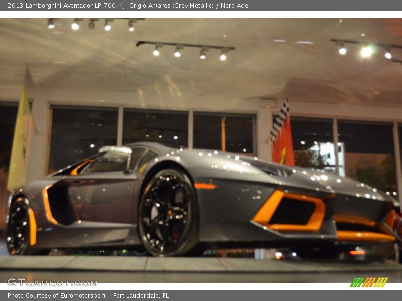 Grigio Antares (Grey Metallic) / Nero Ade 2013 Lamborghini Aventador LP 700-4