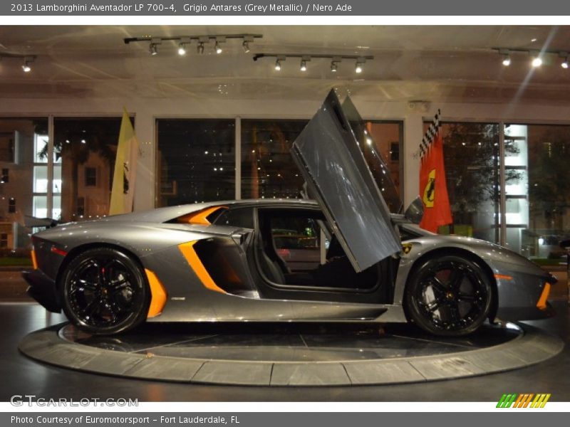 Grigio Antares (Grey Metallic) / Nero Ade 2013 Lamborghini Aventador LP 700-4