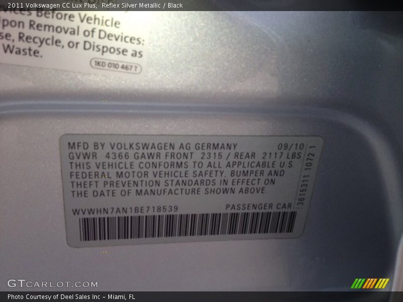 Reflex Silver Metallic / Black 2011 Volkswagen CC Lux Plus