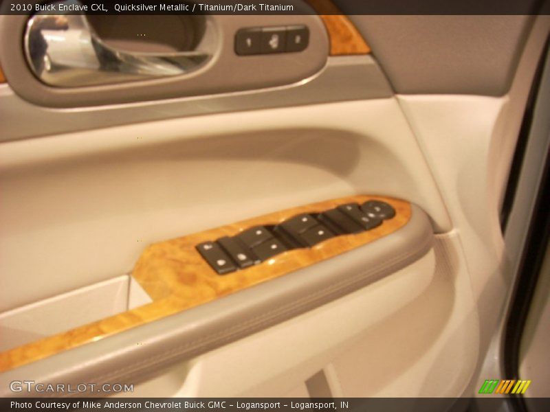 Quicksilver Metallic / Titanium/Dark Titanium 2010 Buick Enclave CXL