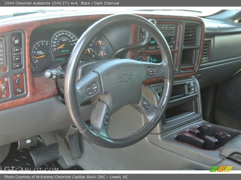 Black / Dark Charcoal 2004 Chevrolet Avalanche 1500 Z71 4x4