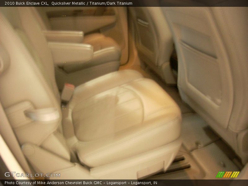 Quicksilver Metallic / Titanium/Dark Titanium 2010 Buick Enclave CXL