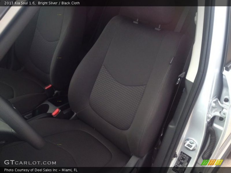 Bright Silver / Black Cloth 2013 Kia Soul 1.6