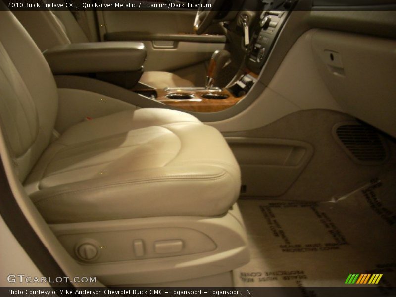 Quicksilver Metallic / Titanium/Dark Titanium 2010 Buick Enclave CXL