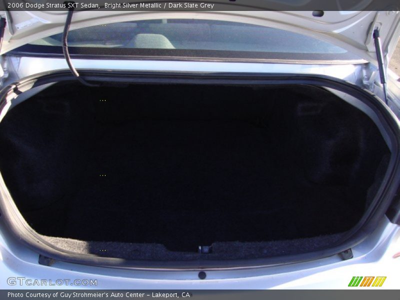 Bright Silver Metallic / Dark Slate Grey 2006 Dodge Stratus SXT Sedan