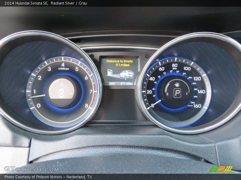 Radiant Silver / Gray 2014 Hyundai Sonata SE