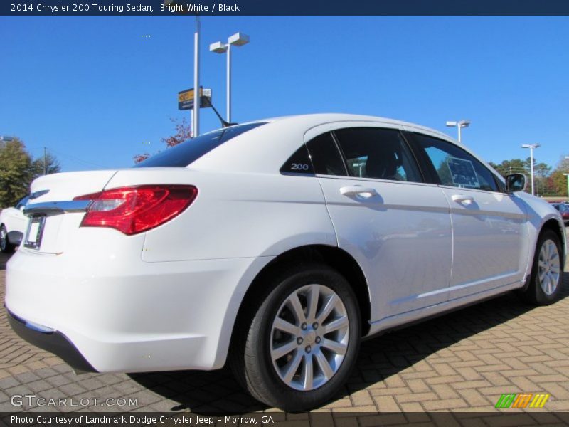 Bright White / Black 2014 Chrysler 200 Touring Sedan