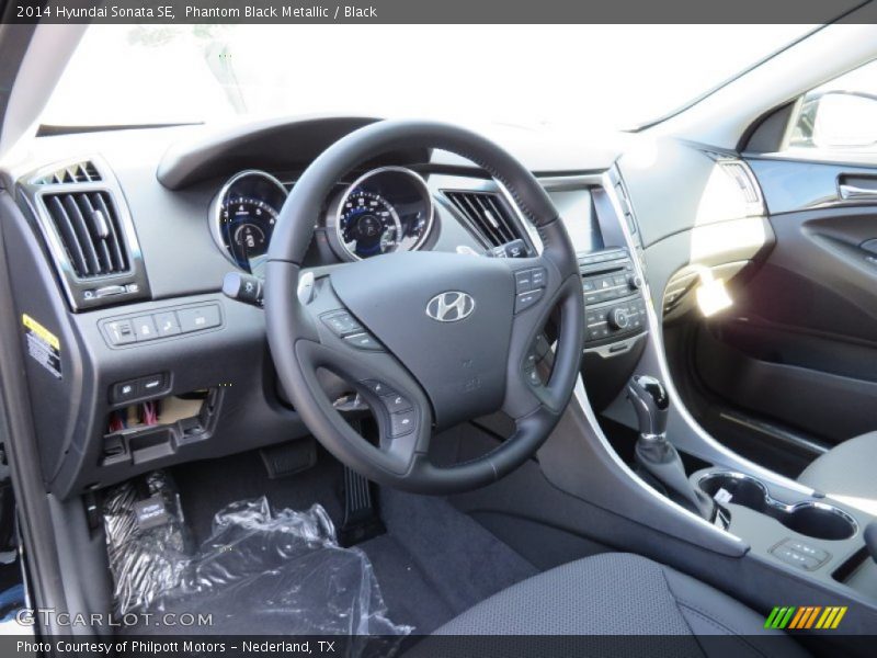 Phantom Black Metallic / Black 2014 Hyundai Sonata SE