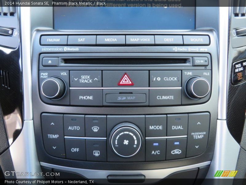 Phantom Black Metallic / Black 2014 Hyundai Sonata SE