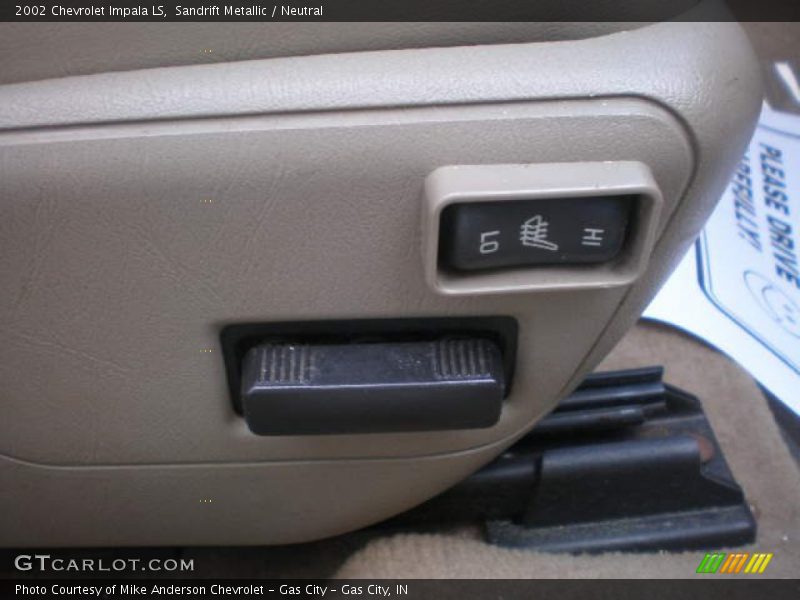 Sandrift Metallic / Neutral 2002 Chevrolet Impala LS