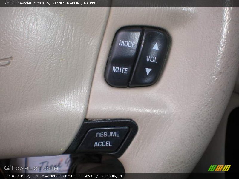 Sandrift Metallic / Neutral 2002 Chevrolet Impala LS