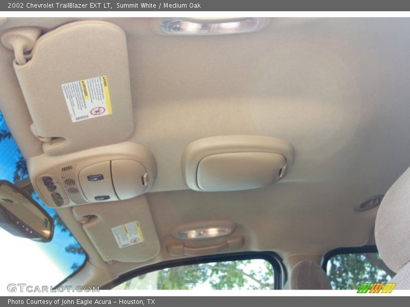 Summit White / Medium Oak 2002 Chevrolet TrailBlazer EXT LT