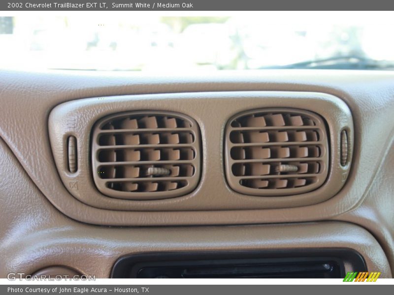 Summit White / Medium Oak 2002 Chevrolet TrailBlazer EXT LT