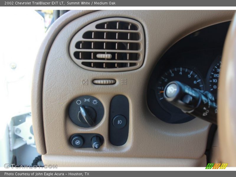 Summit White / Medium Oak 2002 Chevrolet TrailBlazer EXT LT