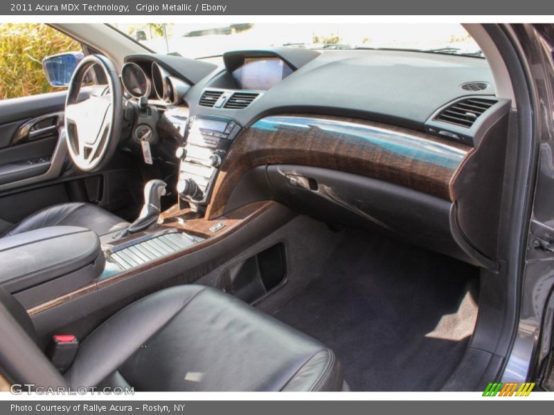 Dashboard of 2011 MDX Technology